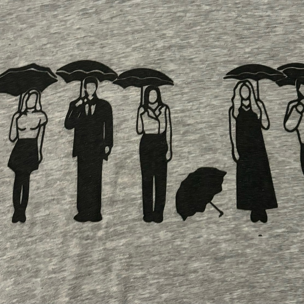 Women’s Small Friends T - Picture 2 of 3